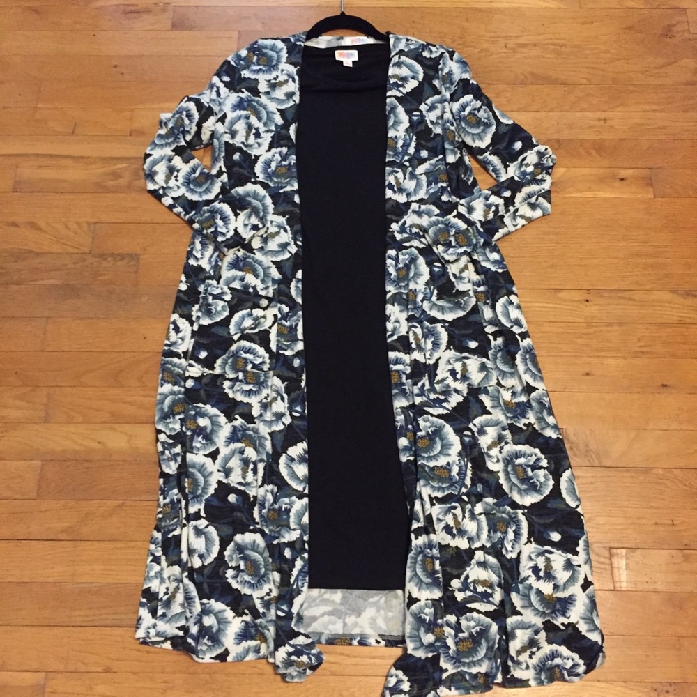 Lularoe Julia & Sarah outfit